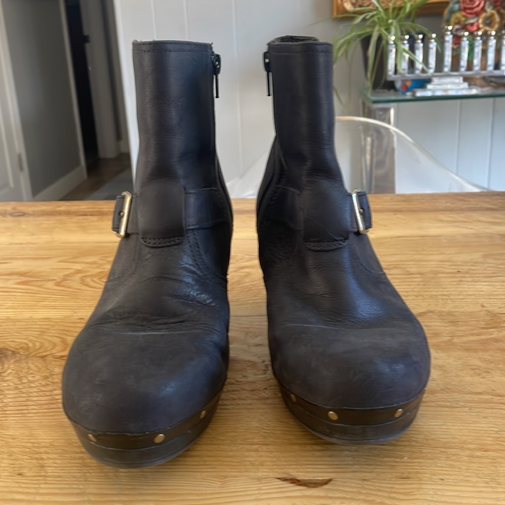 Clarks Boots - Picture 4 of 5